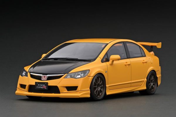 Ignition Model 1:18 Honda Civic Type-R (FD2) in Yellow with Carbon Bonnet