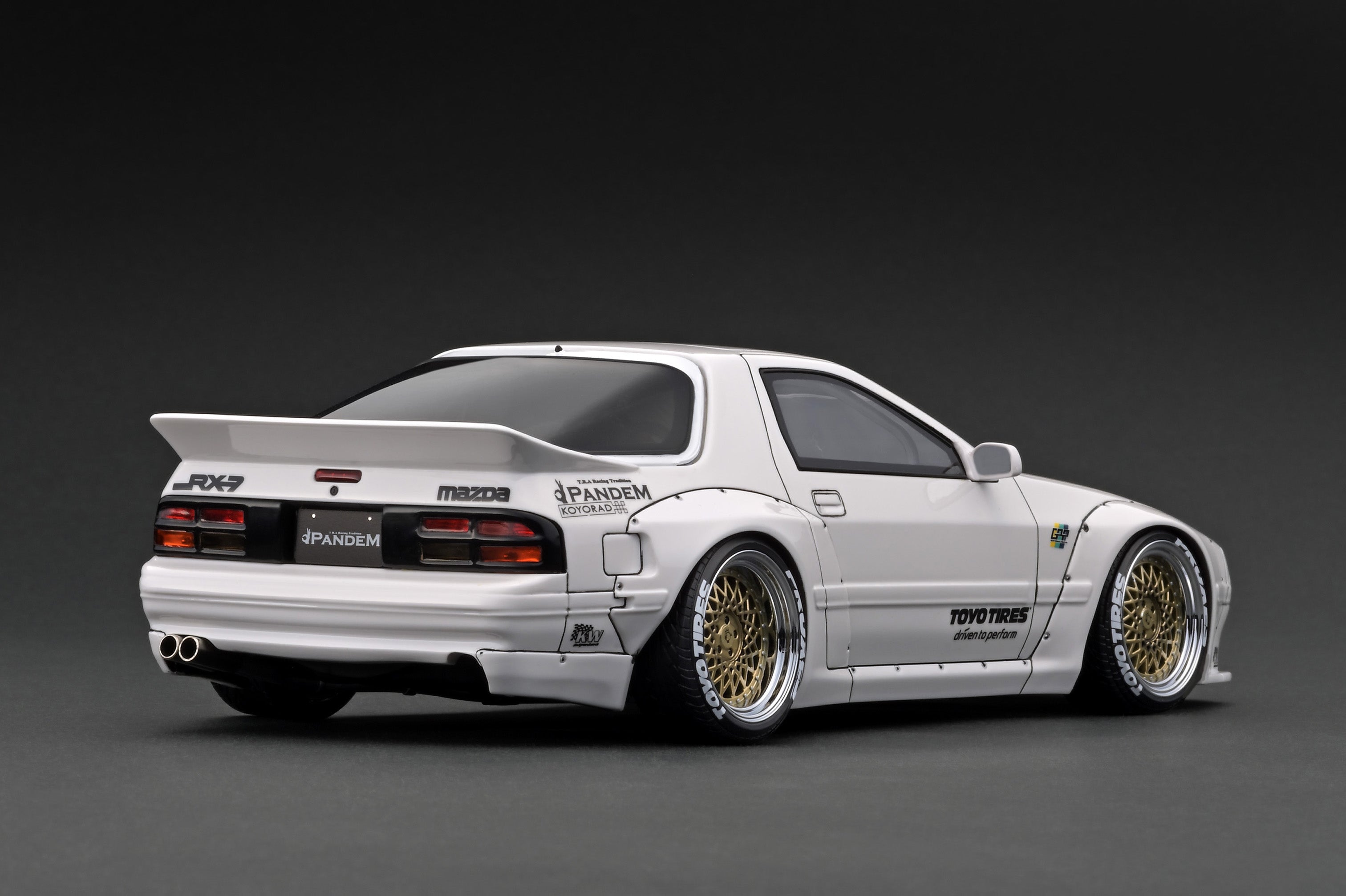 (ヤーシン) 1/18 PANDEM RX-7 (FC3S) 1/18 Ignition Model Mazda PANDEM RX-7 (FC3S) Yellow (Limit