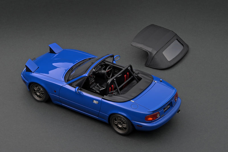 Ignition Model 1:18 Mazda EUNOS Roadster (NA) in Blue