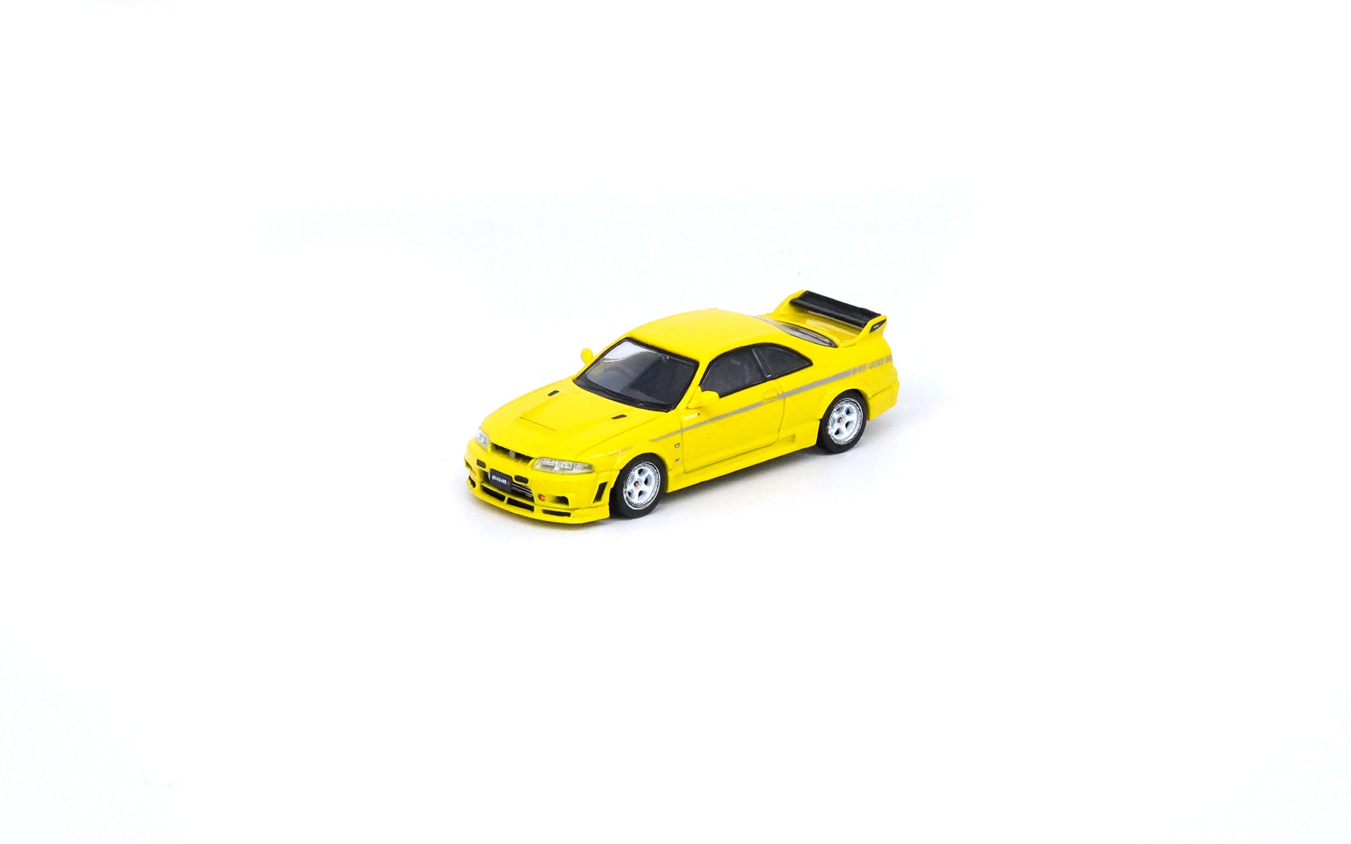 INNO64 1:64 Nissan Skyline GT-R (R33) NISMO 400R in Lightning