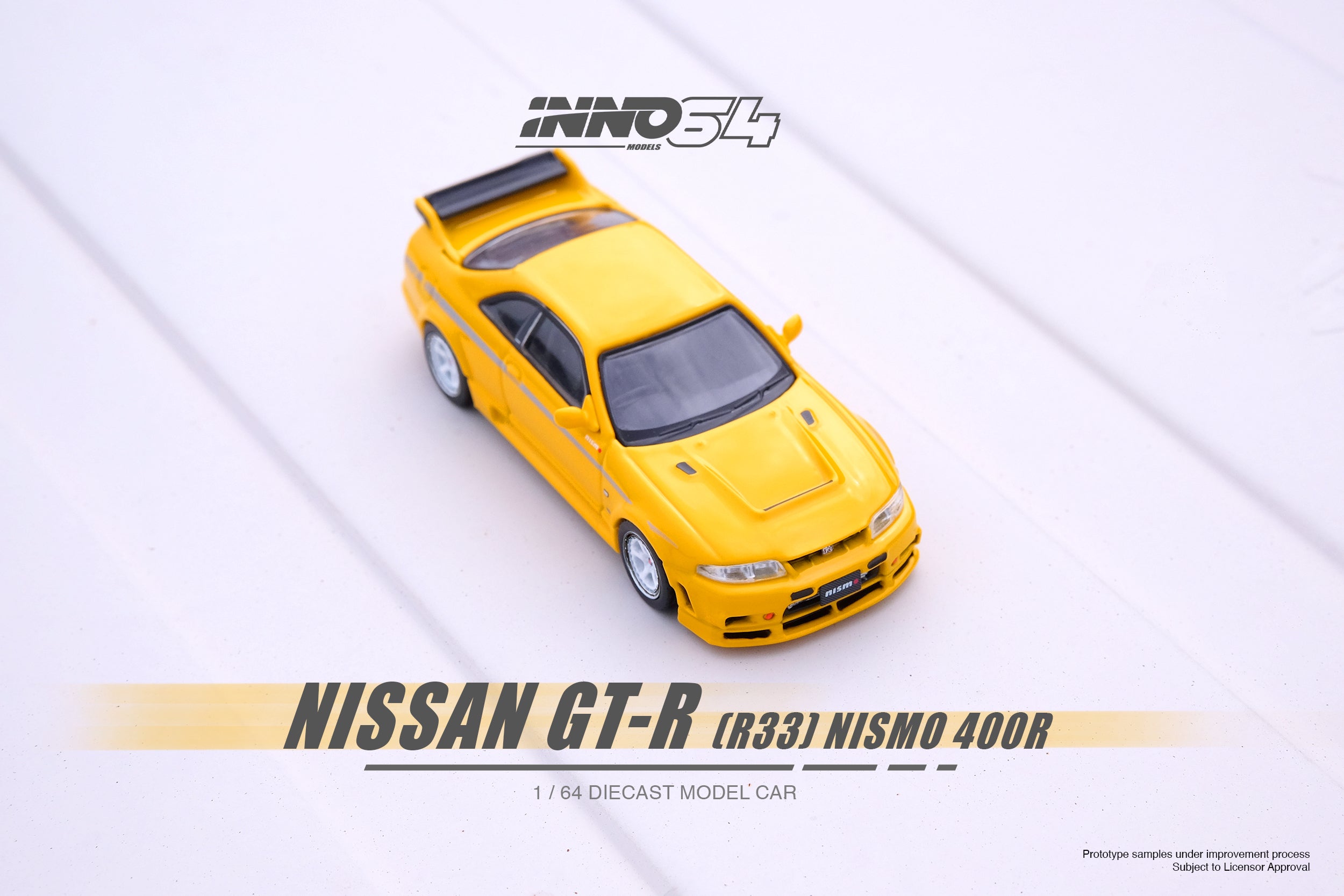INNO64 1:64 Nissan Skyline GT-R (R33) NISMO 400R in