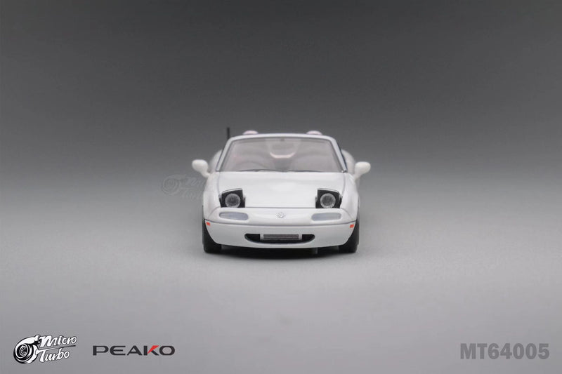 Peako Models / Micro Turbo 1:64 Mazda EUNOS Roadster NA Customized Version in White with Pop Up Headlights