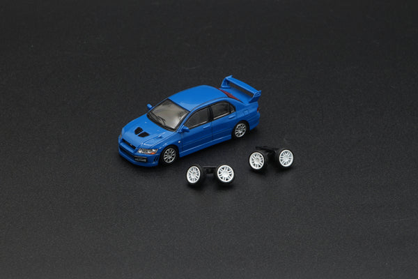 BM Creations 1:64 Mitsubishi Lancer EVO VII LHD in Blue