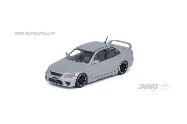 INNO Models 1:64 Toyota Altezza IS300 RS200 Z-Edition Silver