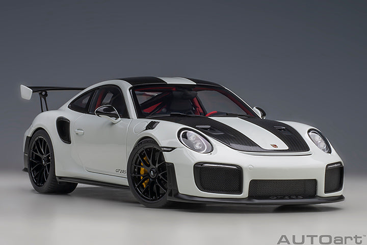 オートアート AUTOart 1/18 ポルシェ 911 GT2 RS ホワイト Amazon.co.jp: AUTOart 1/18 ポルシェ 911 (997) GT2 RS