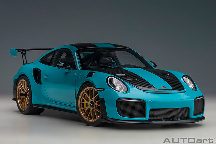 AUTOart 1:18 Porsche 911 (991.2) GT2 RS Weissach Package in Miami