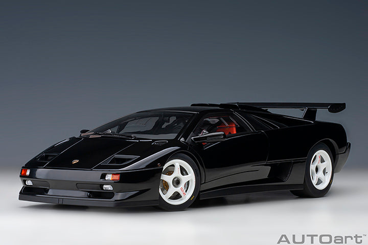AUTOart Lamborghini Diablo 1/18 黒 AUTOart 1:18 Lamborghini Diablo SV-R in Deep Black – Model