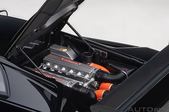 AUTOart 1:18 Lamborghini Diablo SV-R in Deep Black