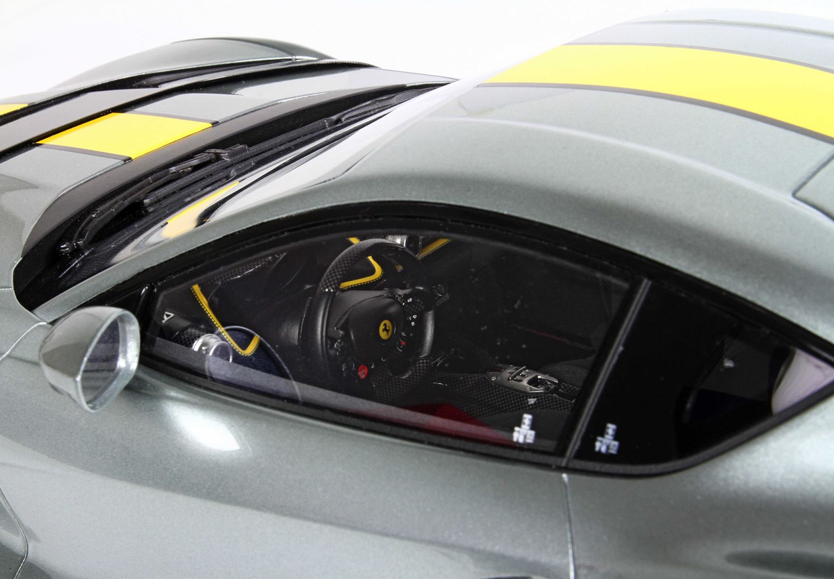 B.B.R ＜予約品＞ BBR 1/12 Ferrari 812 Competizione Grigio