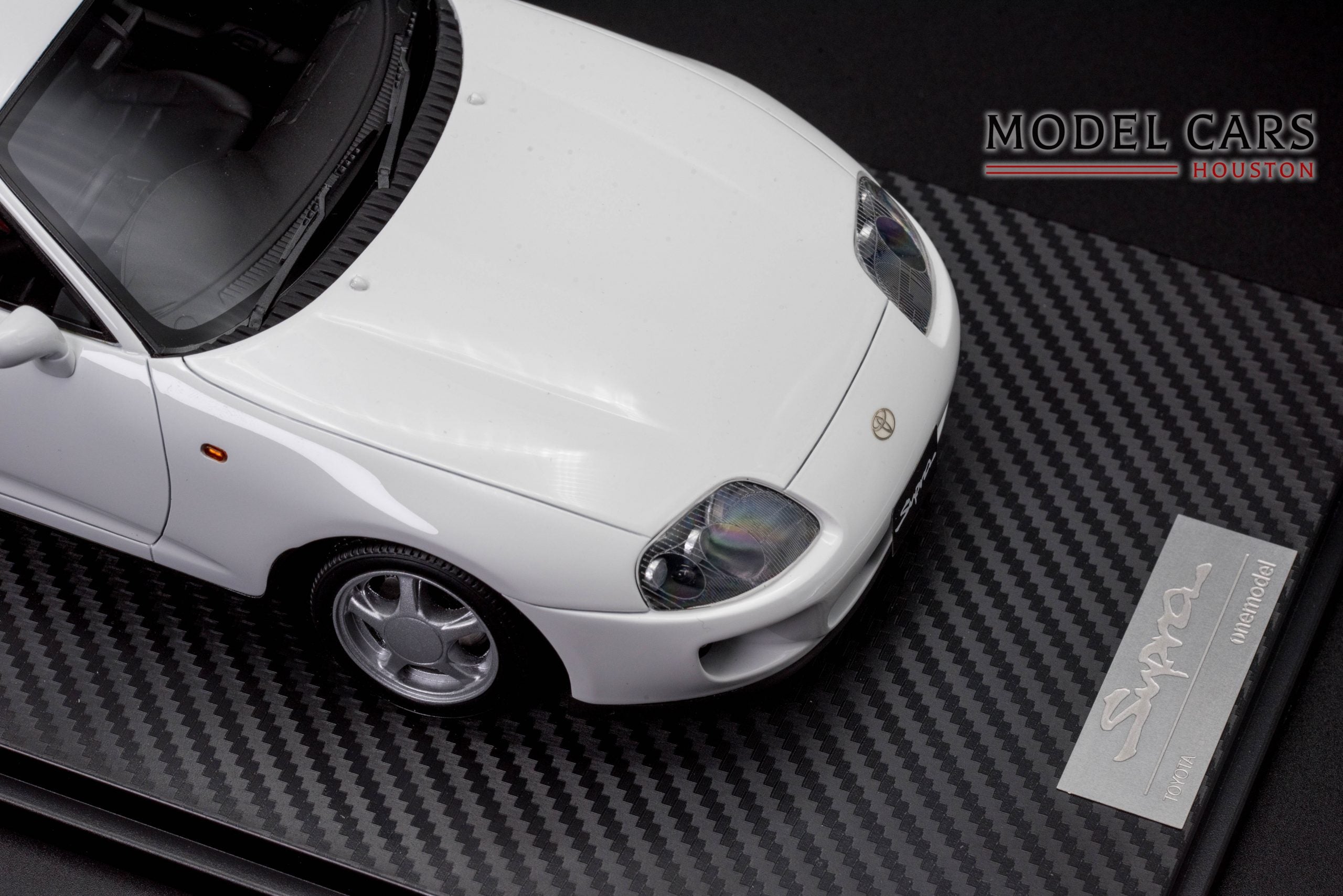 One Model 1:18 Toyota Supra JZA80 MK4 White – Model Cars Houston