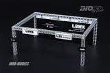 INNO Models 1:64 Liberty Walk Auto Salon Diorama Set with 1/64 Porsche 997 LBWK Chrome Finish and Figures