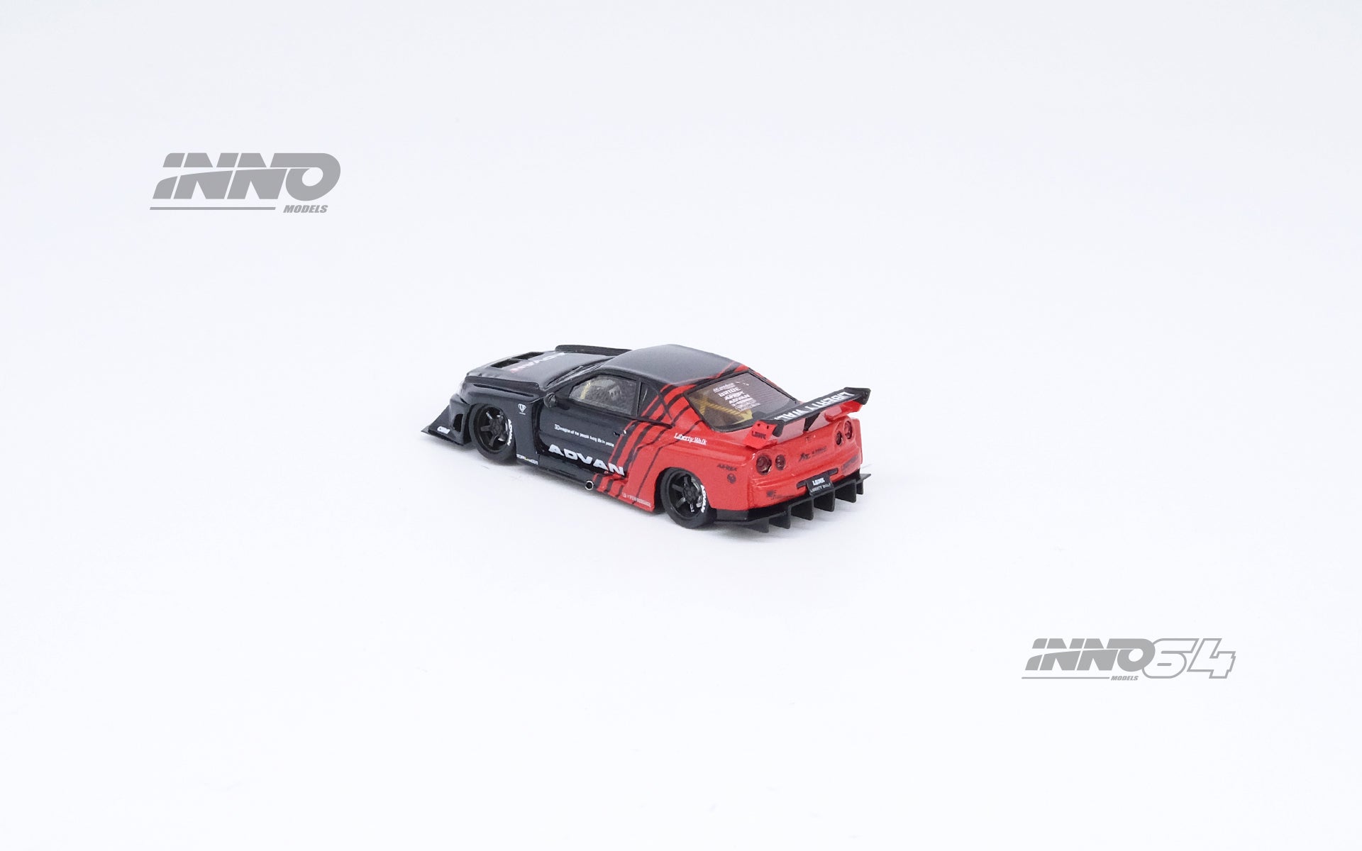INNO64 LBWK リバティーウォーク　ER34 アドバン ¥ INNO64 1:64 NISSAN SKYLINE 