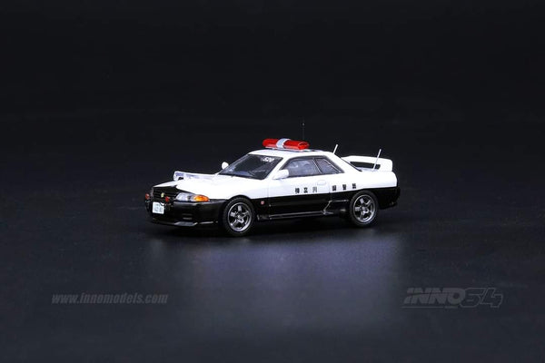 INNO Models 1:64 Nissan Skyline GTR R32 Police Car