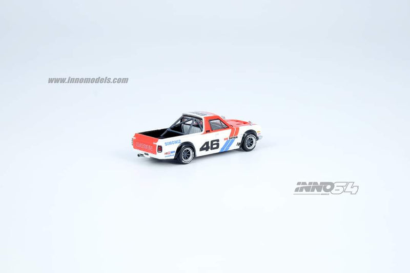 INNO Models 1:64 Nissan Sunny Pickup Datsun Livery Red