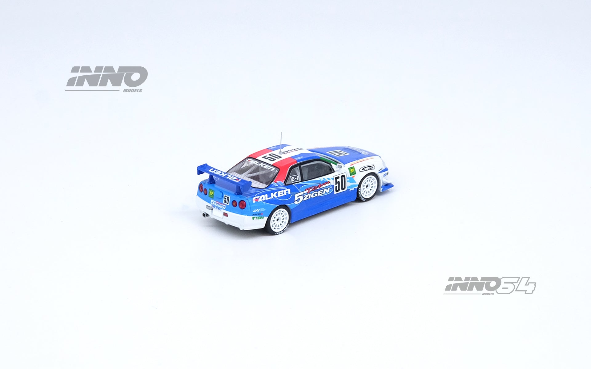 INNO64 1:64 Nissan Skyline GT-T (R34) in Magic Purple