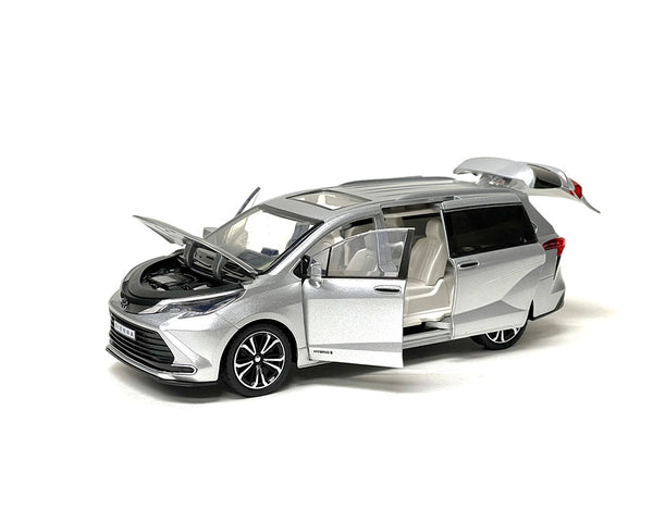 Mijo Exclusives 1:24 Toyota Sienna 4th Generation Minivan in Silver