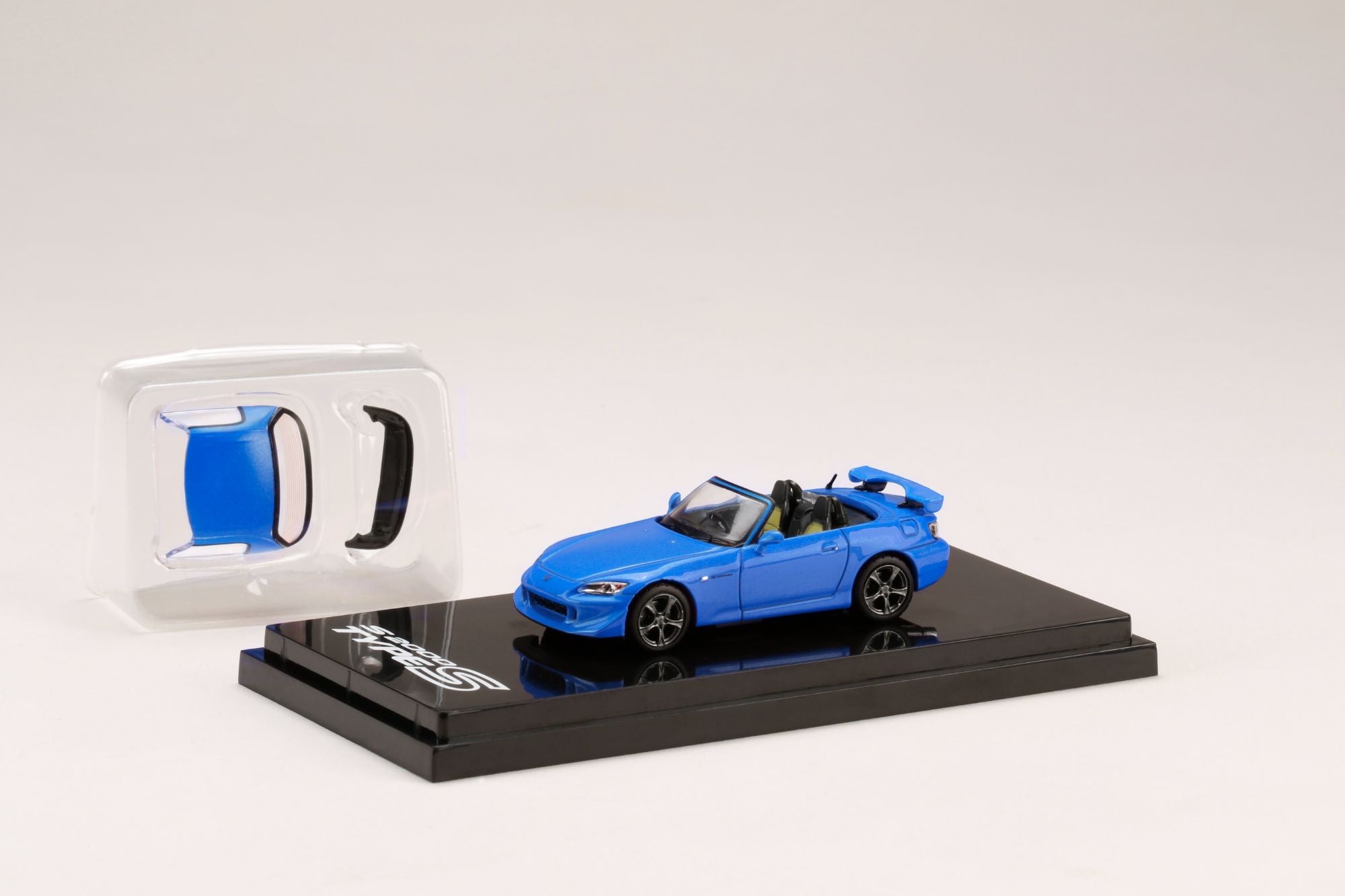 Hobby Japan 1:64 Honda S2000 (AP2) Apex Blue Pearl with Removable
