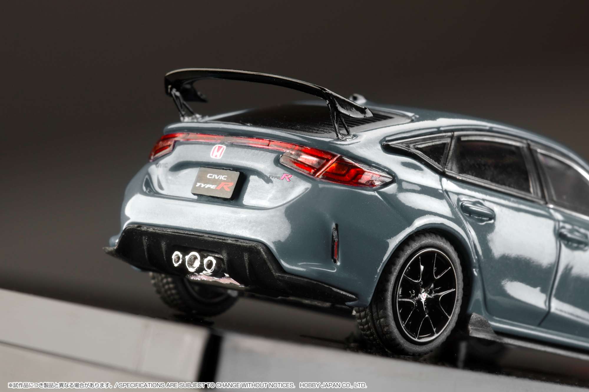 Hobby Japan 1:64 Honda Civic Type-R (FL5) with Engine