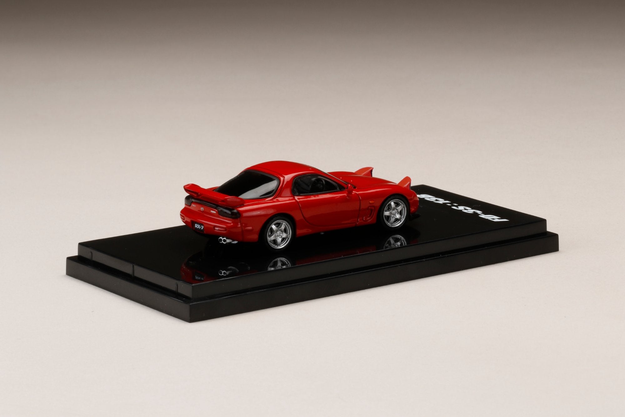 Hobby Japan 1:64 Mazda RX-7 (FD3S) Type RS in Vintage Red with