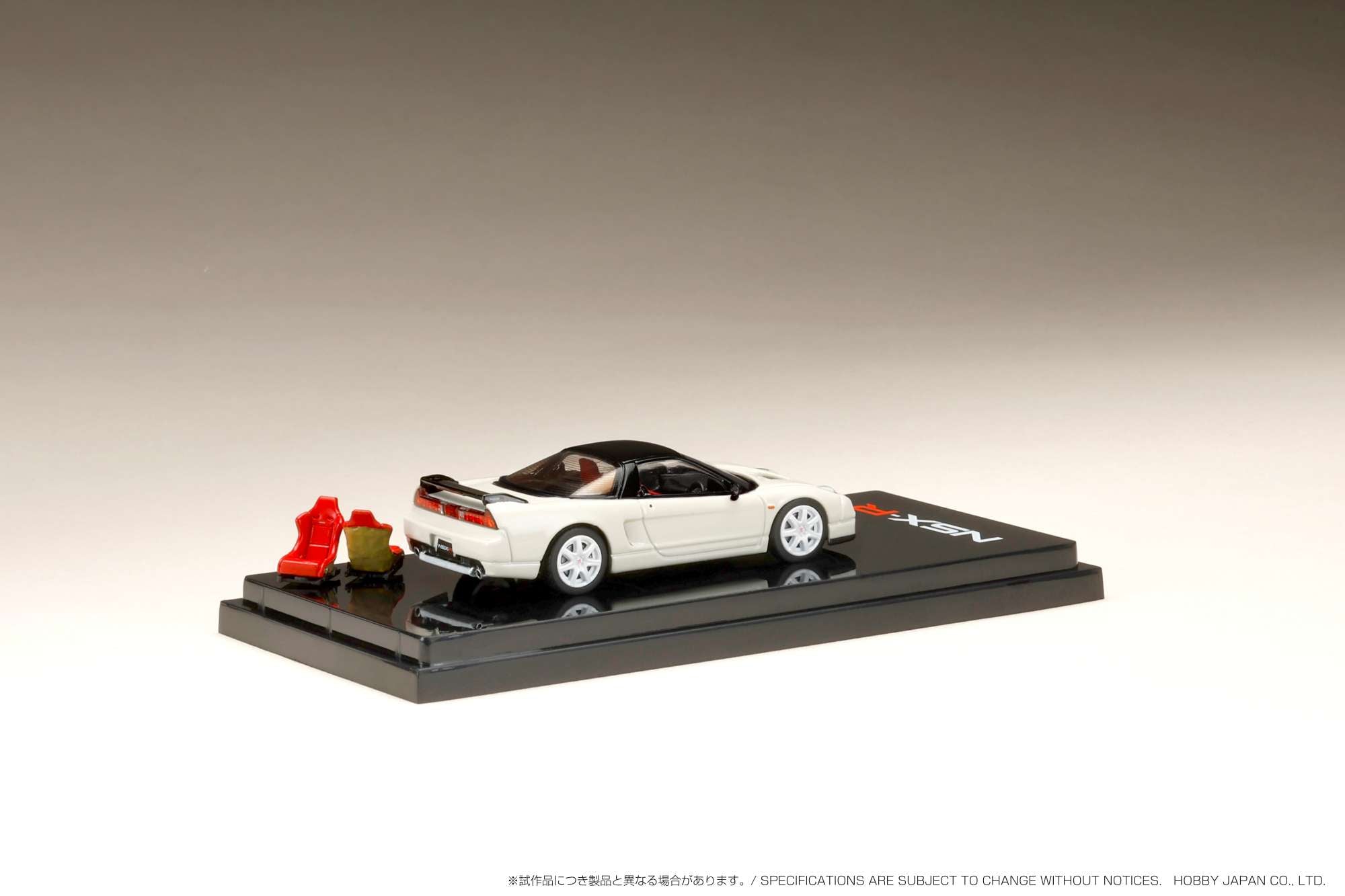 Hobby Japan 1:64 Honda NSX-R (NA2) with Genuine Seats Display