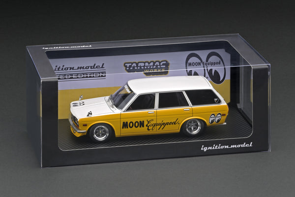 Tarmac Works x Ignition Model 1:18 Nissan Datsun Bluebird (510) Wagon in Yellow / White