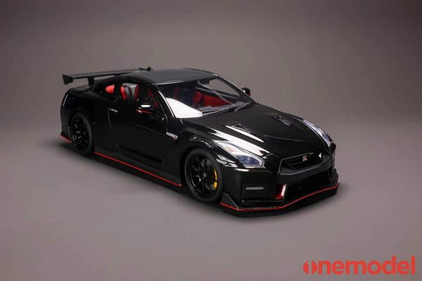 One Model 1:18 Nissan GT-R (R35) 2020 NISMO Edition in Jet Black Pearl