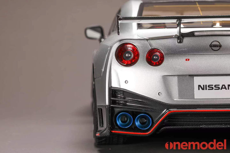 One Model 1:18 Nissan GT-R (R35) 2020 NISMO Edition in Super Silver