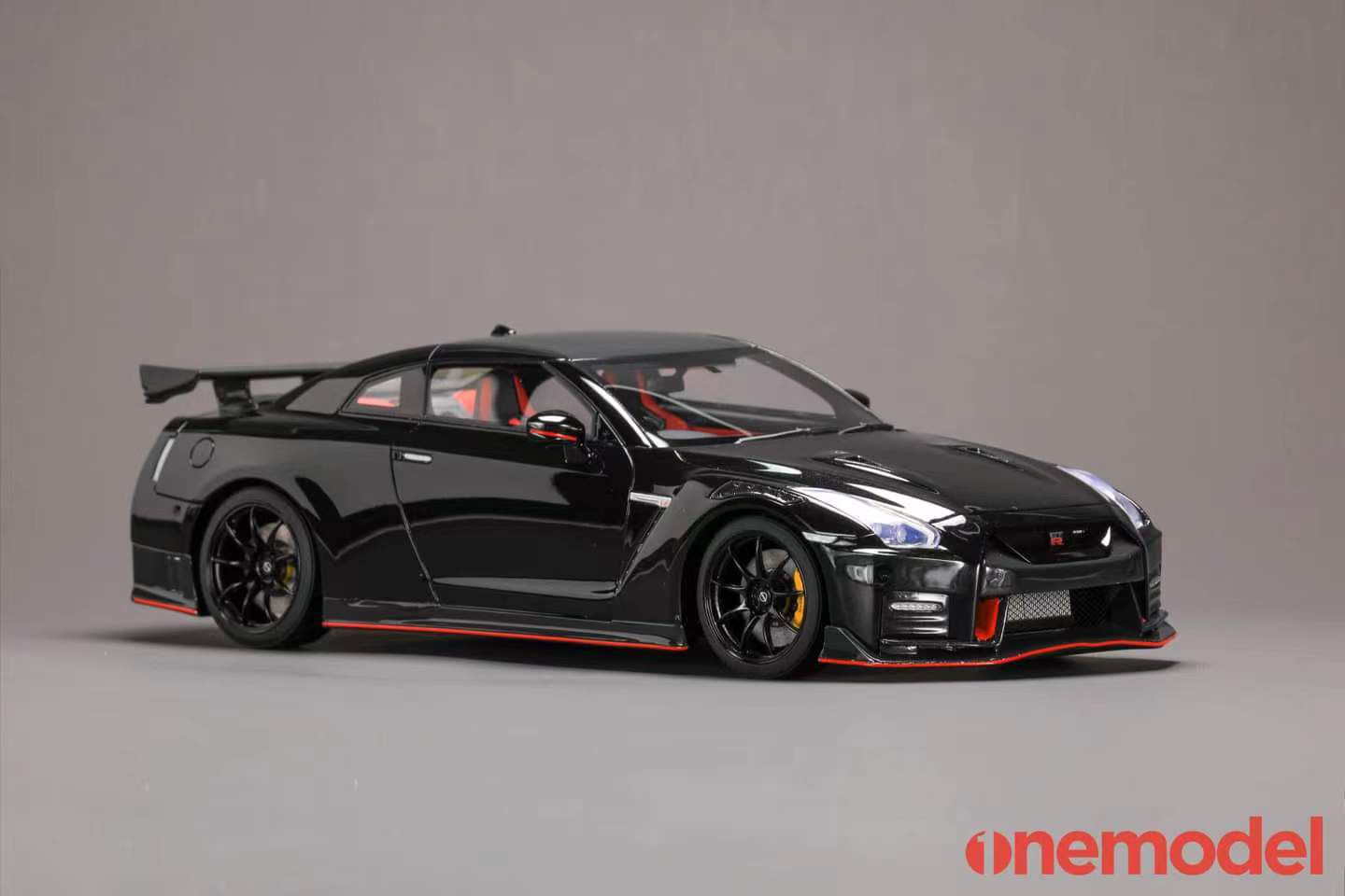 One Model 1:18 Nissan GT-R (R35) 2020 NISMO Edition in Jet Black