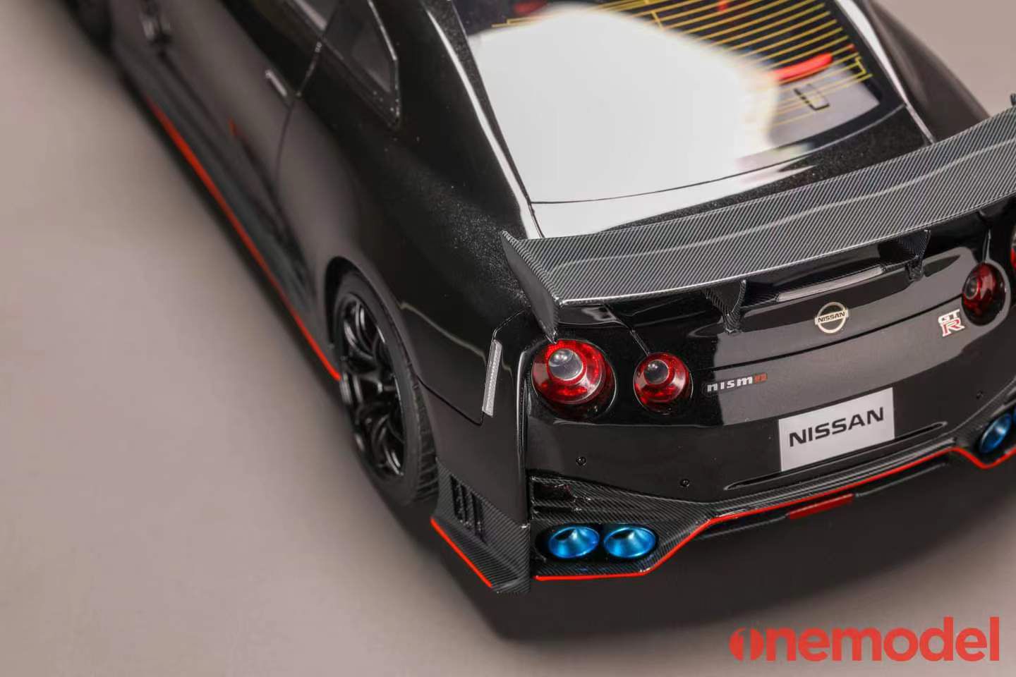 (VOGUE)1/18 日産 GT-R NISMO 2020 One Model New Nissan GT-R Nismo 2020 • DiecastSociety.com