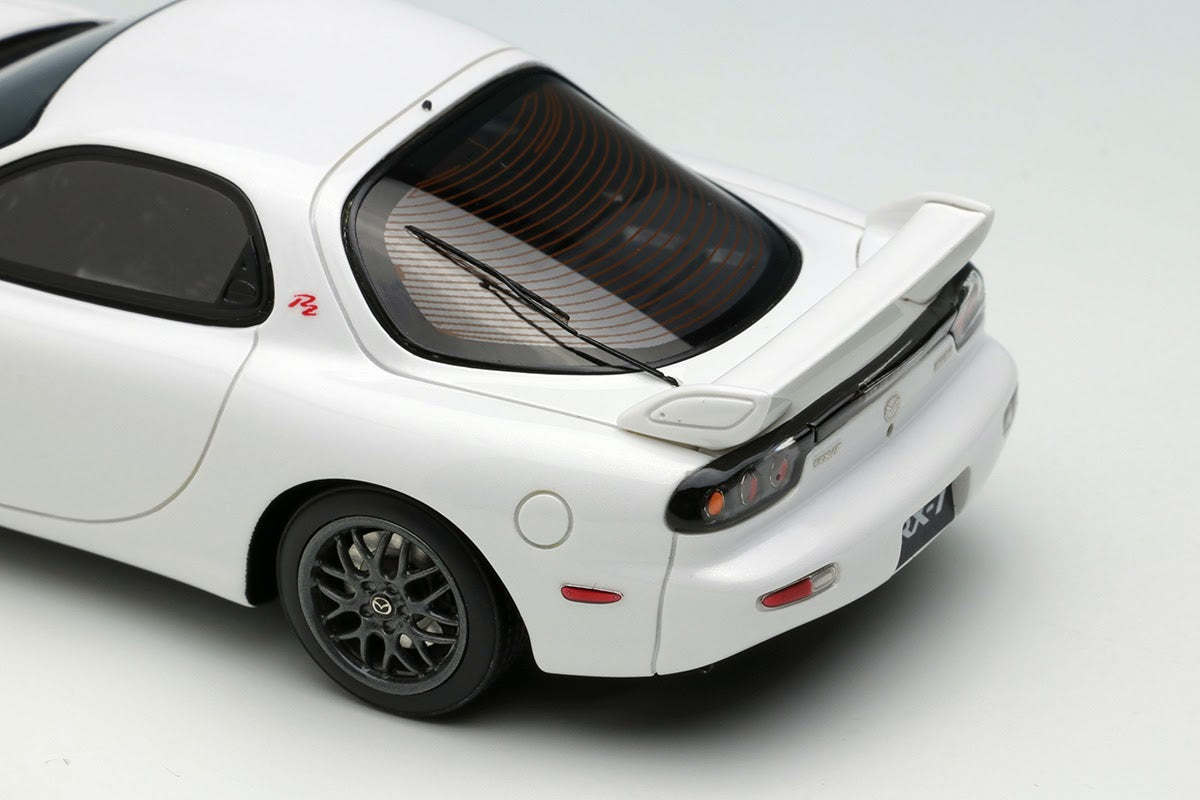 ミニカー Make Up VISION RX-7 (FD3S) Type RS White Make Up VISION RX-7 (FD3S) Type RS White - メルカリ