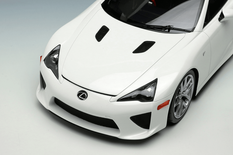 Make Up Co., Ltd / IDEA 1:18 Toyota GR Supra TOM'S Edition