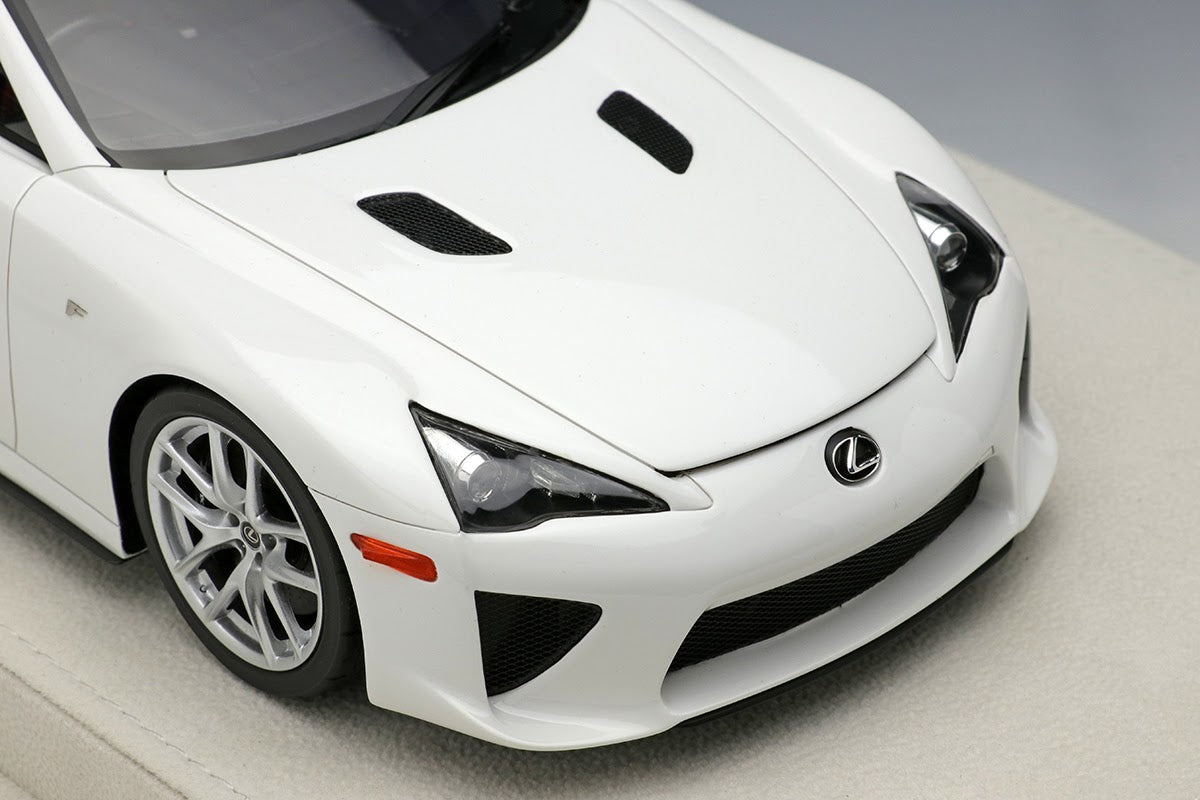 Make Up Co., Ltd / IDEA 1:18 Toyota GR Supra TOM'S Edition 2020