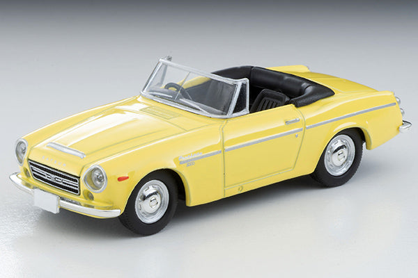 Tomytec 1:64 Datsun Fairlady 2000 in Yellow