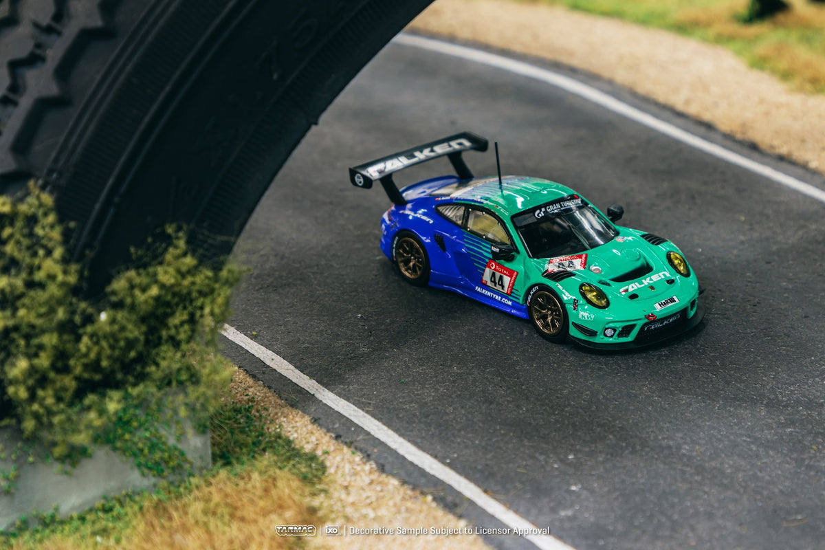 Tarmac Works 1:64 Porsche 993 Gunther Werks in Yellow