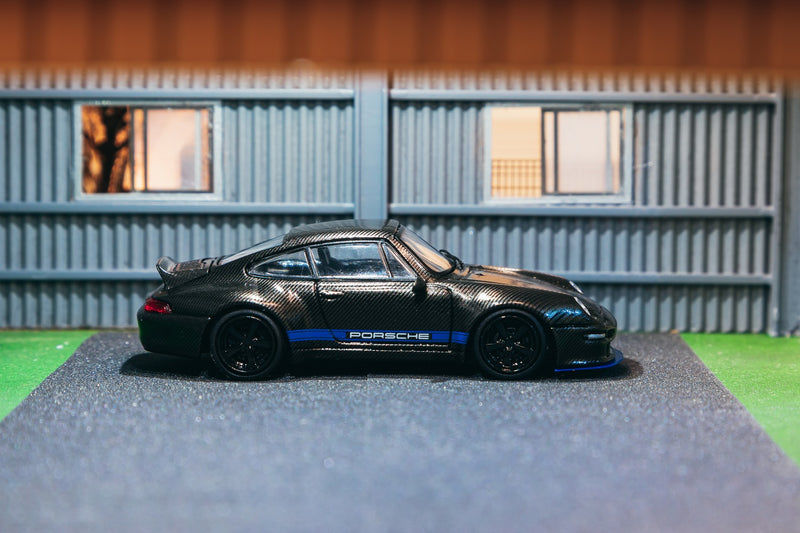 Tarmac Works 1:64 Porsche 993 Remastered Gunther Werks in Black Carbon Fiber