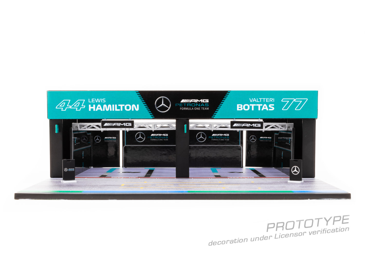 ミニカー　1/64 Pit Garage Diorama Mercedes-AMG Petronas Formula One Team [T64D-001-AMG] Tarmac Works 1:64 Mazda RX-7 (FD3S) Vertex in Light Green