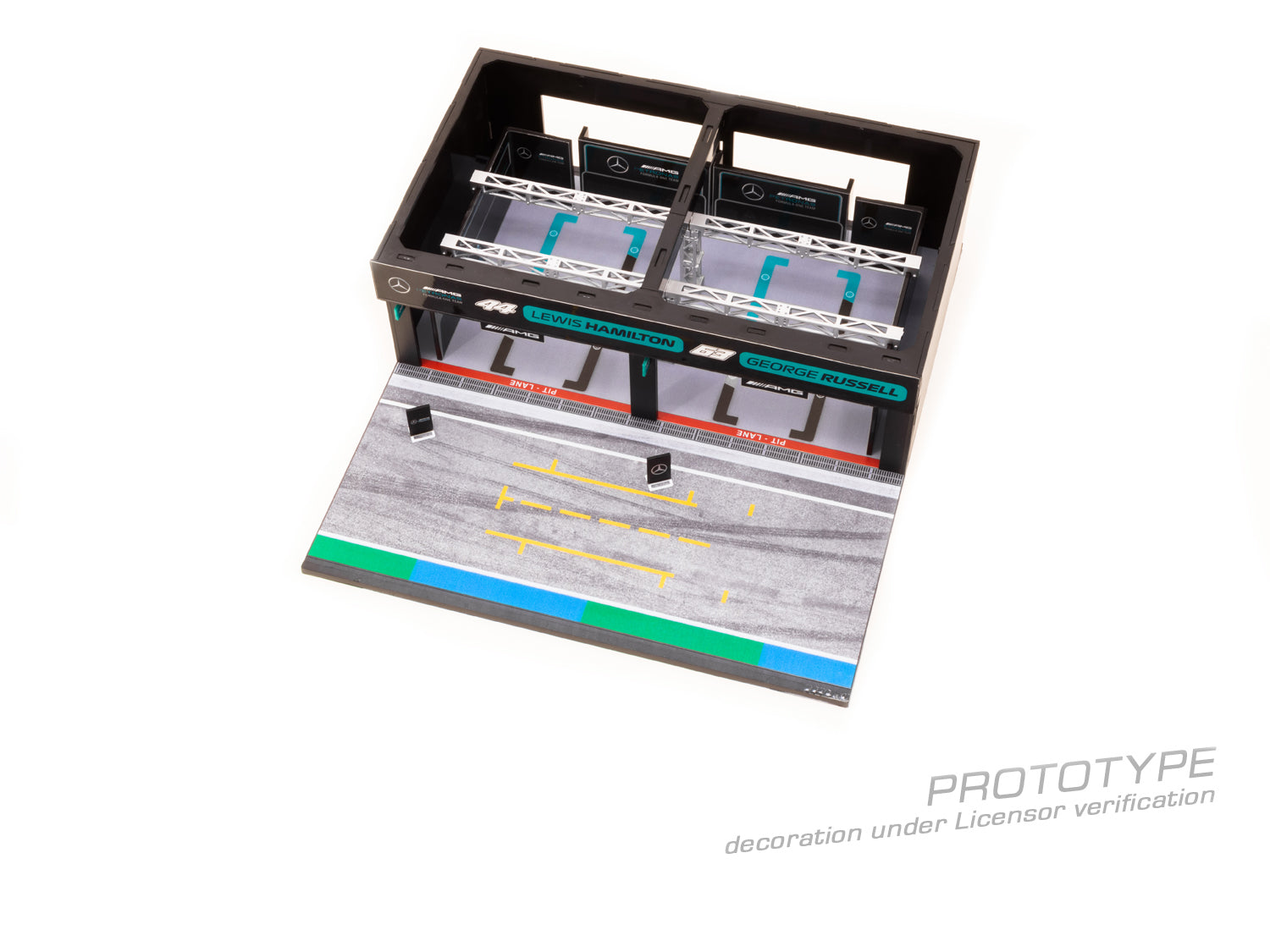 ミニカー　1/64 Pit Garage Diorama Mercedes-AMG Petronas Formula One Team [T64D-001-AMG] Tarmac Works 1:64 Mazda RX-7 (FD3S) Vertex in Light Green