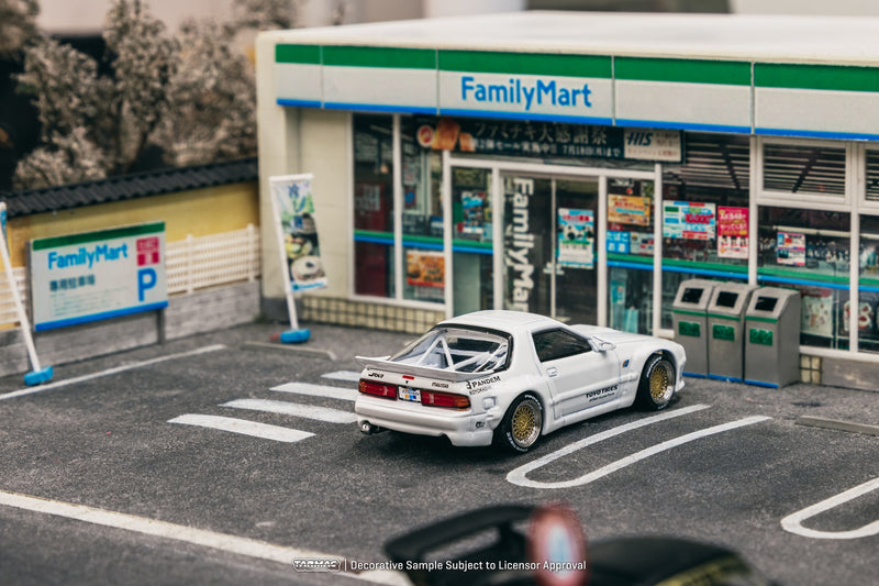 Tarmac Works 1:64 Mazda (FC3S) RX-7 PANDEM in White