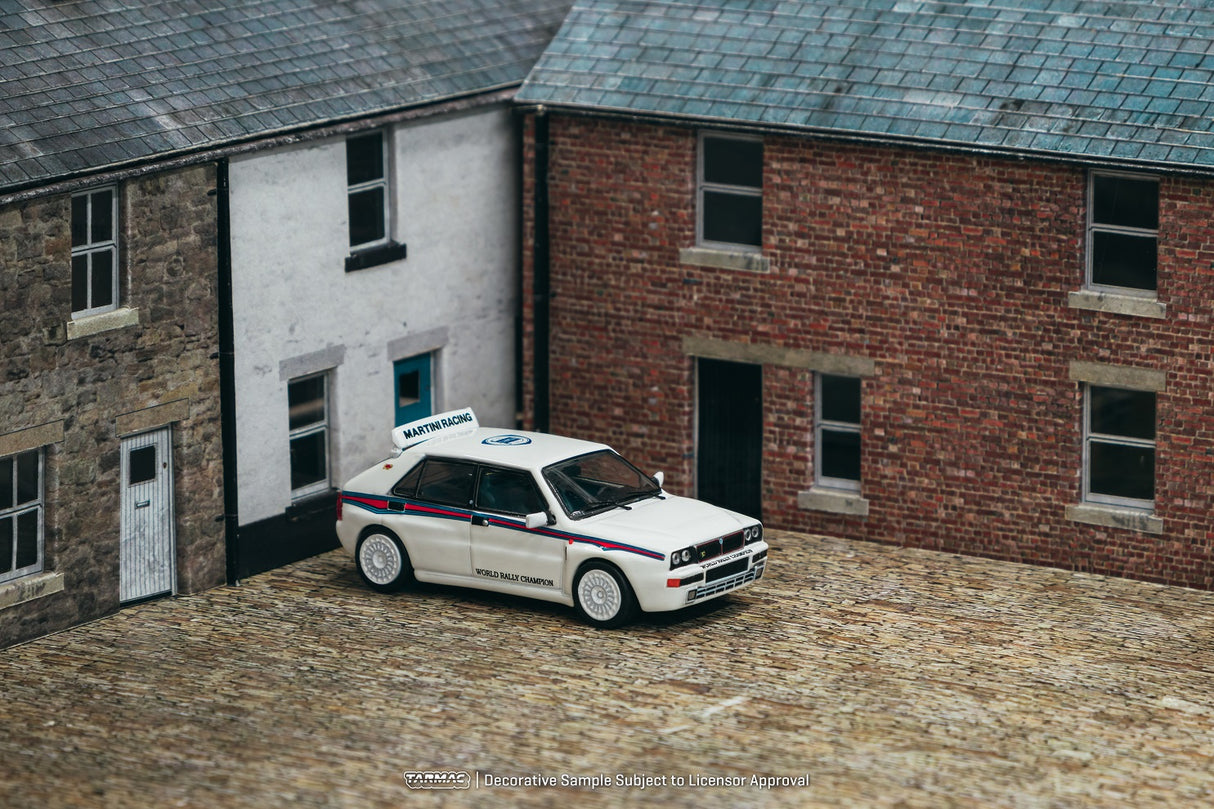 Tarmac Works 1:64 Lancia Delta HF Integrale Martini 6