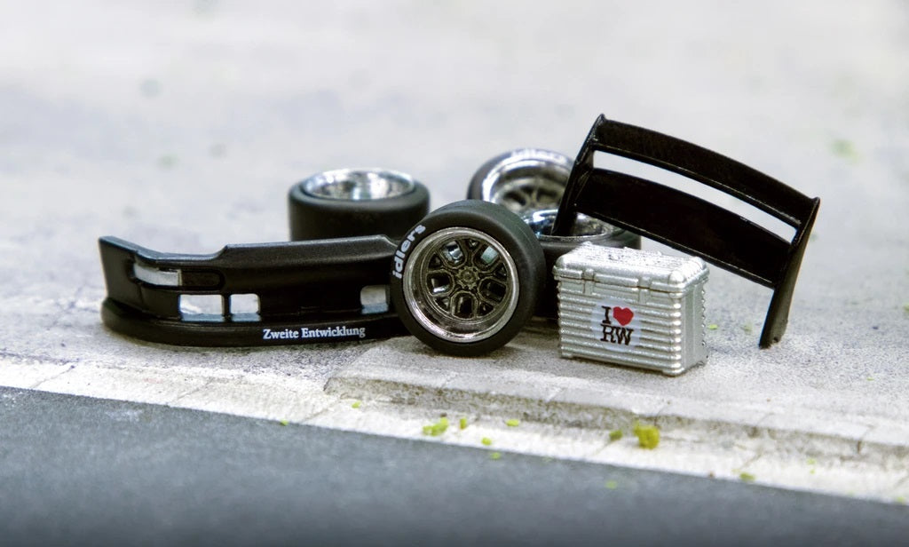 Tarmac Works 1:64 AL13 Wheels DC 003 Chrome/Gun metal - Designed for RWB Models