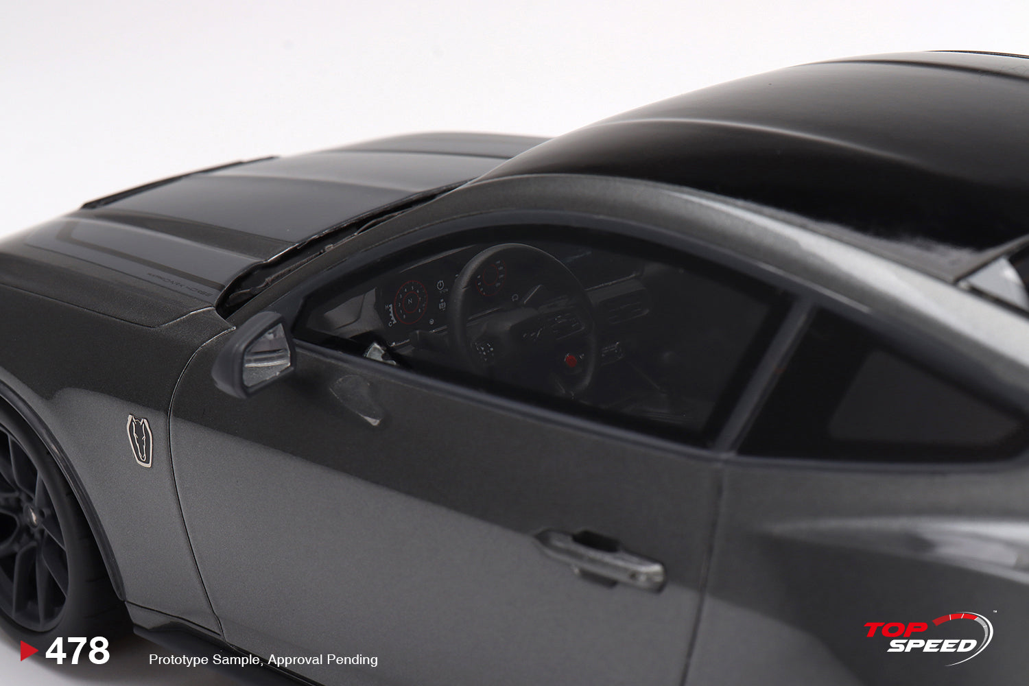 TopSpeed Models 1:18 Nissan 35GT-RR LBWK Silhouette Ver.1 