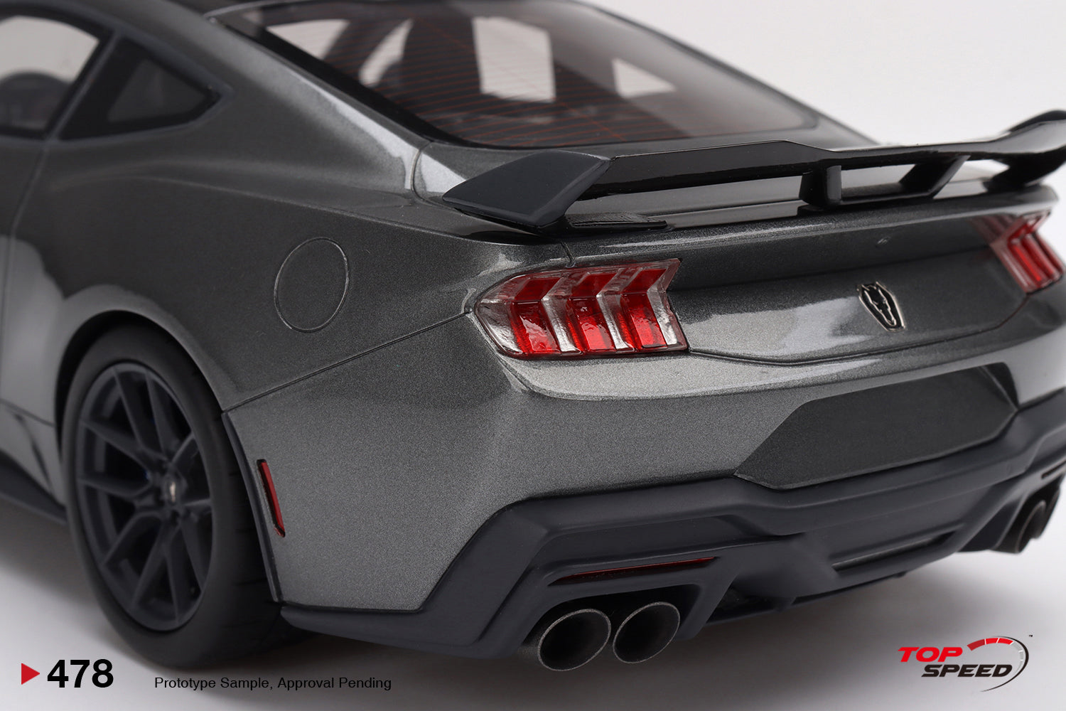 TopSpeed Models 1:18 Nissan 35GT-RR LBWK Silhouette Ver.1 