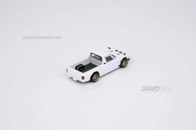INNO Models 1:64 Nissan Sunny Hakotora Pickup White