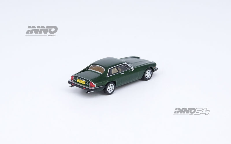 INNO64 1:64 Jaguar XJ-S in British Racing Green