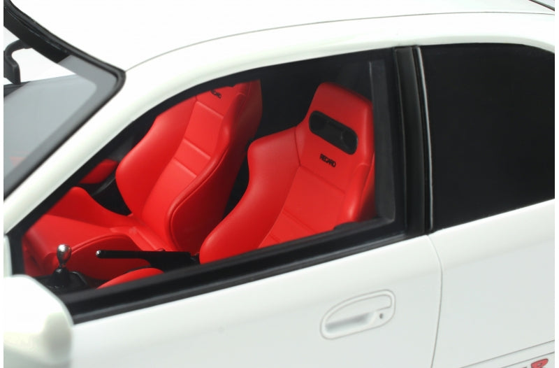 Ottomobile 1:18 Honda Civic (EK9) Type-R Hatchback Early Version in White