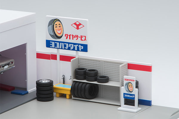 Tomytec 1:64 Tomicarama Tire Shop (Yokohama Tire)