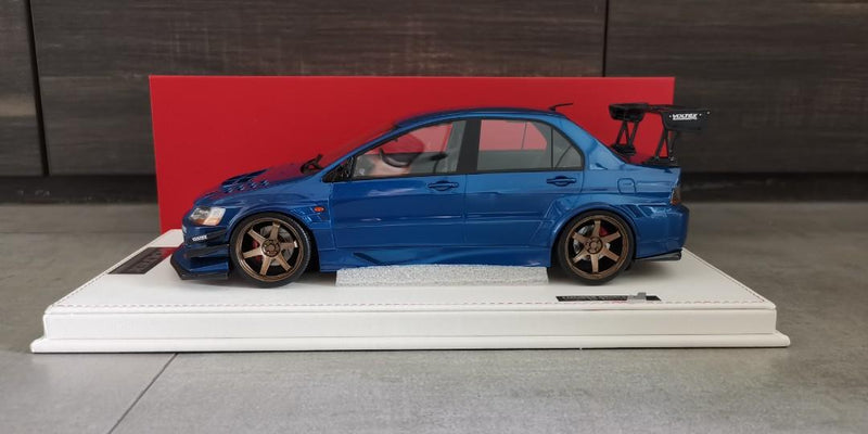 One Model 1:18 Mitsubishi Lancer Evolution IX Voltex Ruri Blue