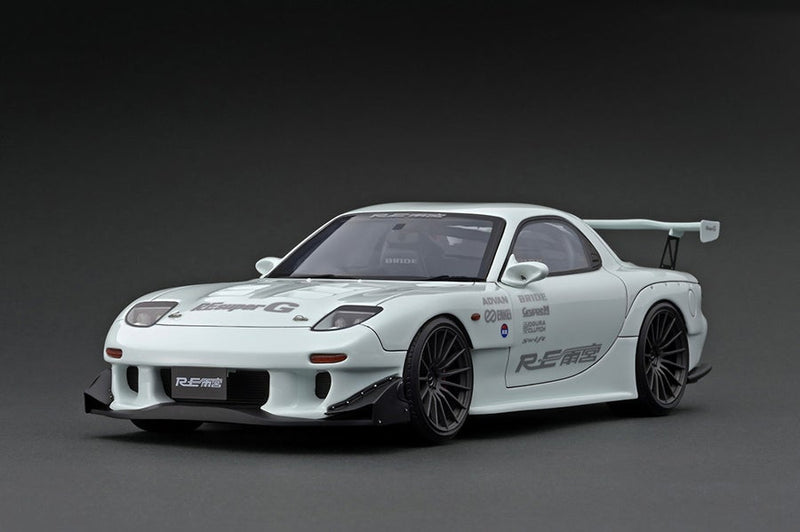 Ignition Model 1:18 Mazda RX-7 FD3S RE Amemiya Bluish White