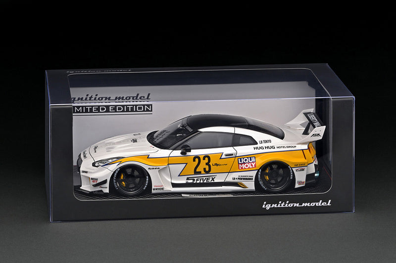Ignition Model 1:18 Nissan 35GT-RR LB-Silhouette WORKS GT in White / Yellow with Engine